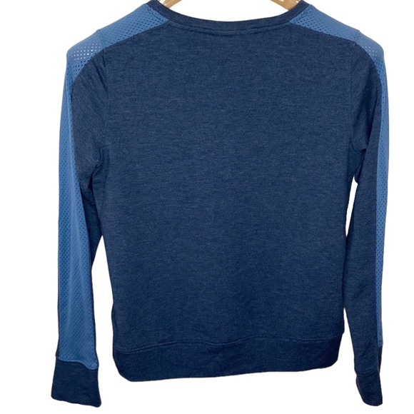 Under Armour mesh insert colorblock loose fit athletic long sleeve top size S - Picture 2 of 7